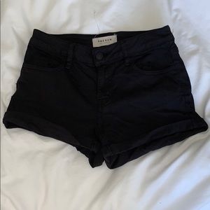 never worn pacsun shorts